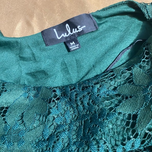 Lulu's Green Sheath Dress with 3/4 Bell Sleeves - Picture 4 of 11